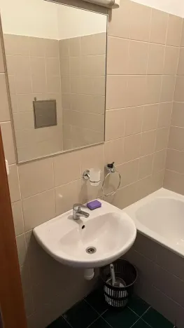 Pronájem bytu 1+kk, Praha - Nové Město, Navrátilova, 22 m2