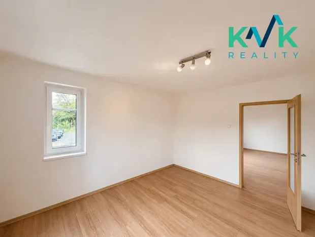Pronájem bytu 3+1, Karlovy Vary, Dalovická, 64 m2