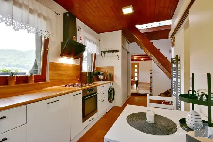 Prodej rodinného domu, Dolní Zálezly, Meruňková, 80 m2