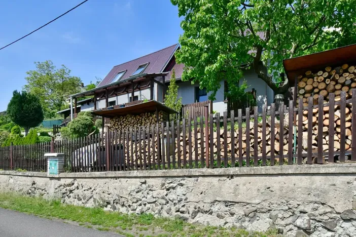 Prodej rodinného domu, Dolní Zálezly, Meruňková, 80 m2