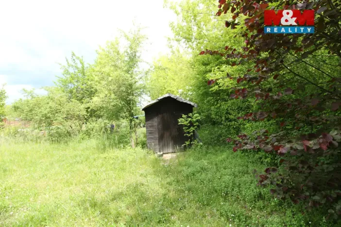 Pronájem zahrady, Přezletice, 300 m2