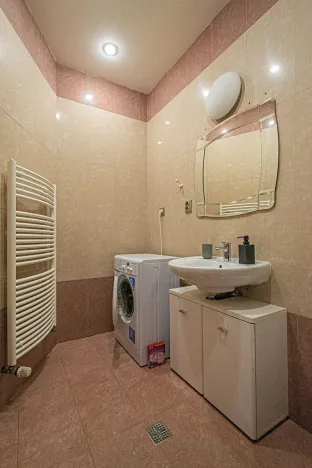 Prodej kanceláře, Praha - Vinohrady, Balbínova, 72 m2