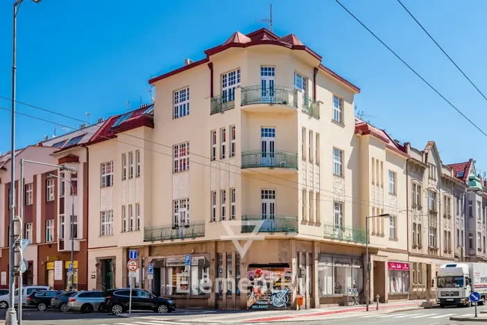 Pronájem bytu 3+kk, Hradec Králové, Šafaříkova, 99 m2