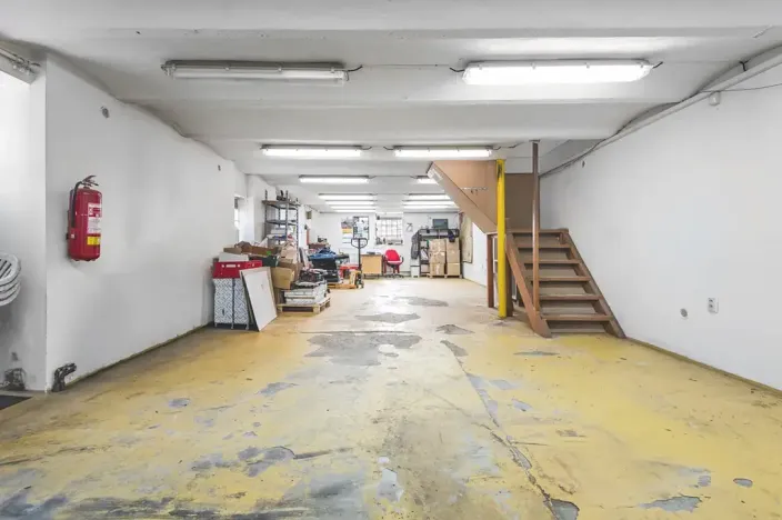 Prodej obchodního prostoru, Kolín, Roháčova, 340 m2