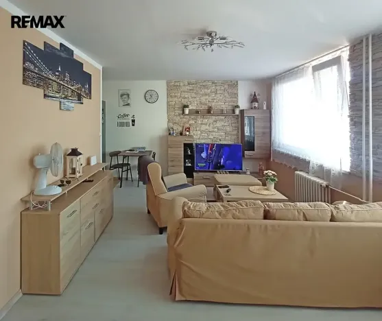 Prodej bytu 1+kk, Slaný, Na Dolíkách, 33 m2