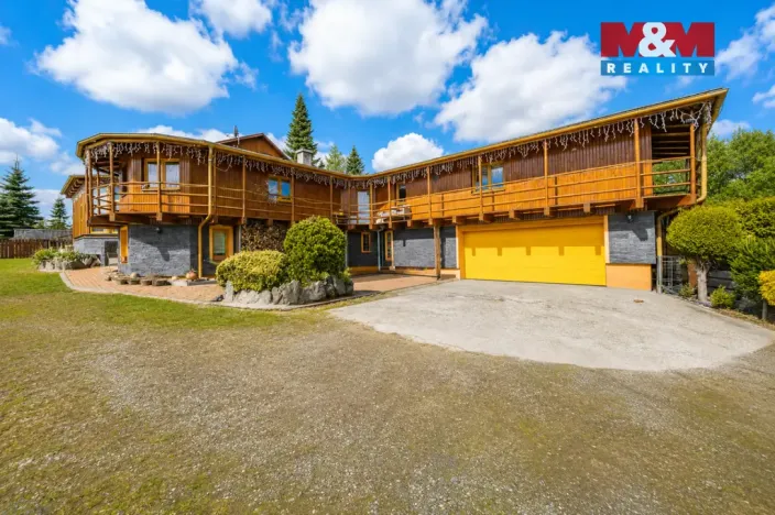 Prodej rodinného domu, Blatno - Mezihoří, 384 m2