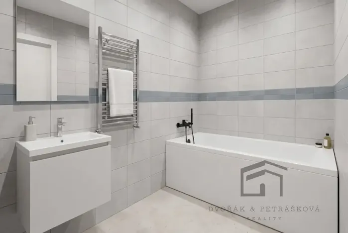 Prodej bytu 3+1, Praha - Vršovice, Uzbecká, 74 m2