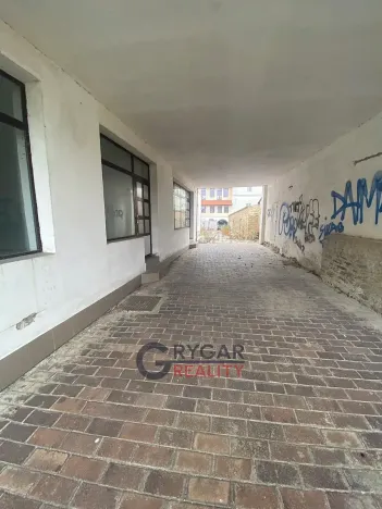 Prodej obchodního prostoru, Kolín, Kouřimská, 1055 m2