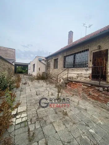 Prodej obchodního prostoru, Kolín, Kouřimská, 1055 m2