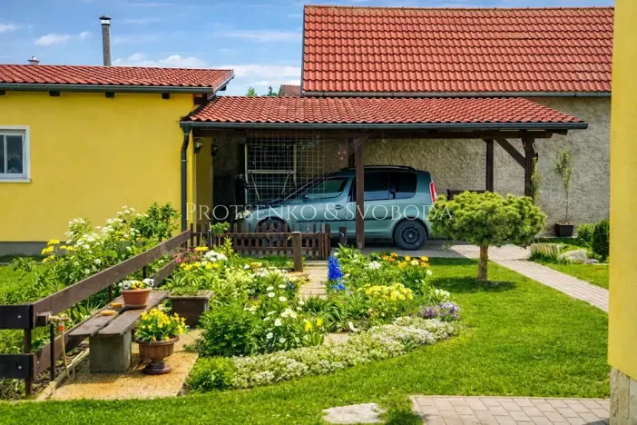 Prodej činžovního domu, Přerov nad Labem, 283 m2