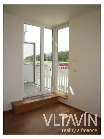 Prodej bytu 2+kk, Praha, Pod Formankou, 55 m2
