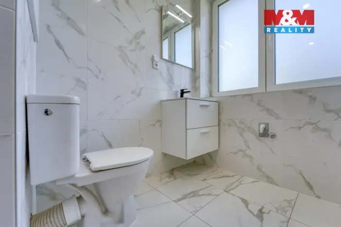 Pronájem bytu 2+1, Stod, nám. ČSA, 60 m2