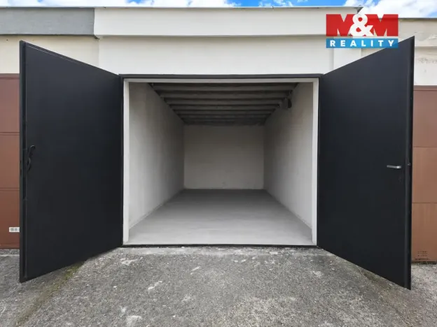 Prodej garáže, Křenovice, 19 m2