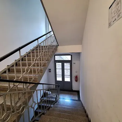 Pronájem bytu 1+1, Praha - Smíchov, Podbělohorská, 43 m2