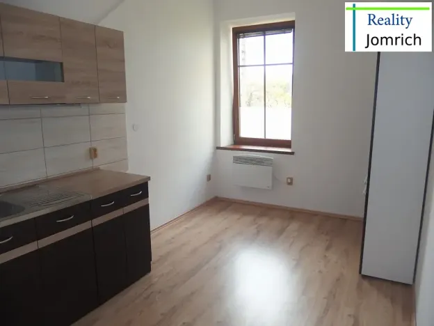 Pronájem bytu 2+1, Liberec, Na Srázu, 52 m2