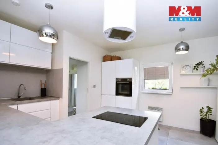 Prodej rodinného domu, Panenské Břežany, Strmá, 73 m2