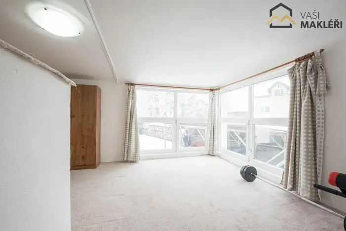 Prodej bytu 4+1, Vlkanov, 250 m2