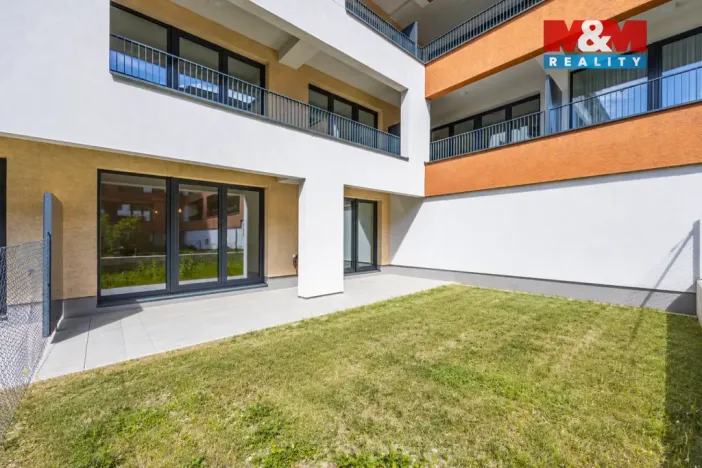 Prodej bytu 2+kk, Praha - Hloubětín, Poděbradská, 71 m2