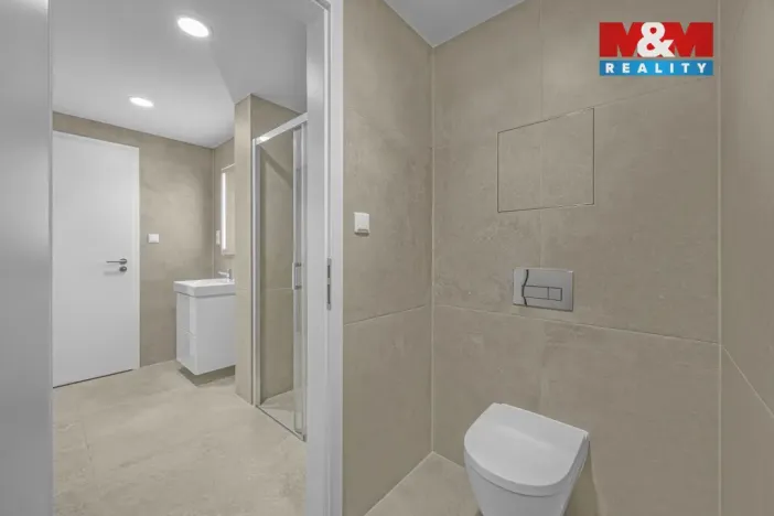 Prodej bytu 2+kk, Praha - Hloubětín, Poděbradská, 71 m2