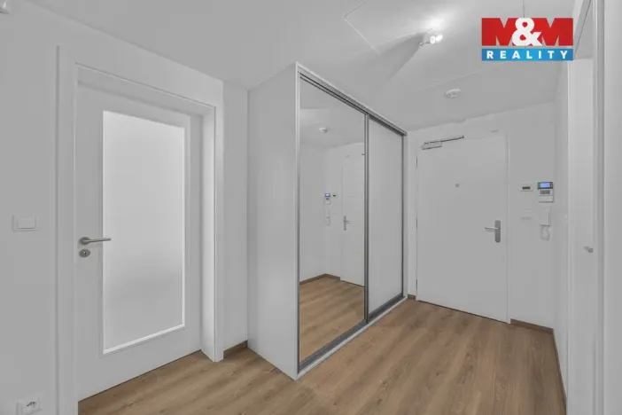 Prodej bytu 2+kk, Praha - Hloubětín, Poděbradská, 71 m2