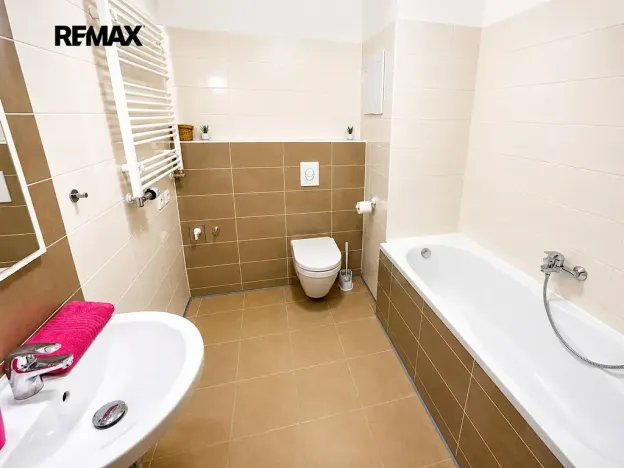 Pronájem bytu 1+kk, Praha - Uhříněves, Blšanecká, 32 m2