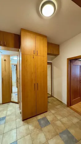 Pronájem bytu 3+1, Praha - Vršovice, Kišiněvská, 74 m2