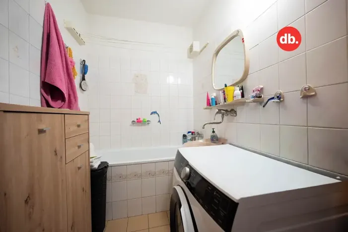 Prodej bytu 2+1, Karlovy Vary, Raisova, 62 m2