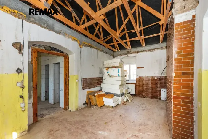 Prodej činžovního domu, Černuc, 330 m2