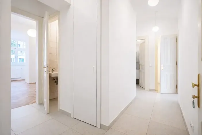 Pronájem bytu 3+kk, Praha - Vršovice, 28. pluku, 70 m2