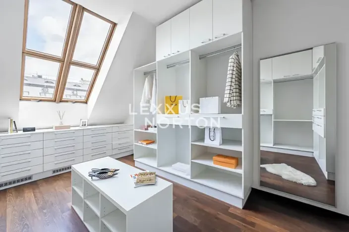 Prodej bytu 4+kk, Praha - Vršovice, Kodaňská, 185 m2