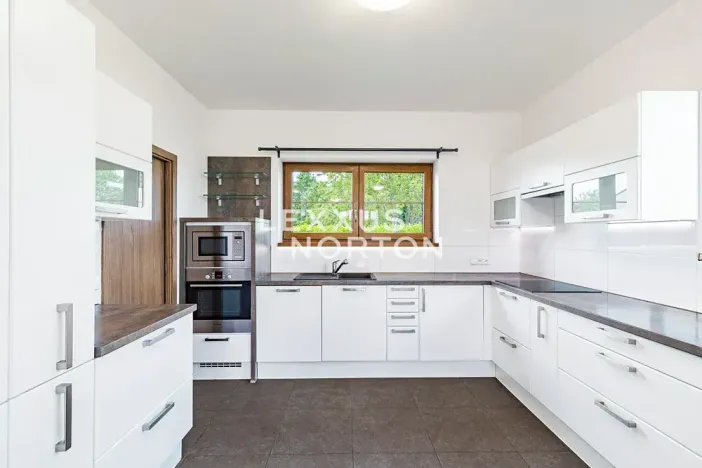 Pronájem rodinného domu, Horoměřice, Rabochova, 255 m2