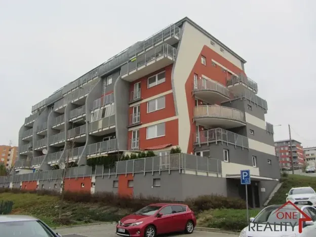 Pronájem bytu 2+kk, Zlín, Zelinova, 52 m2