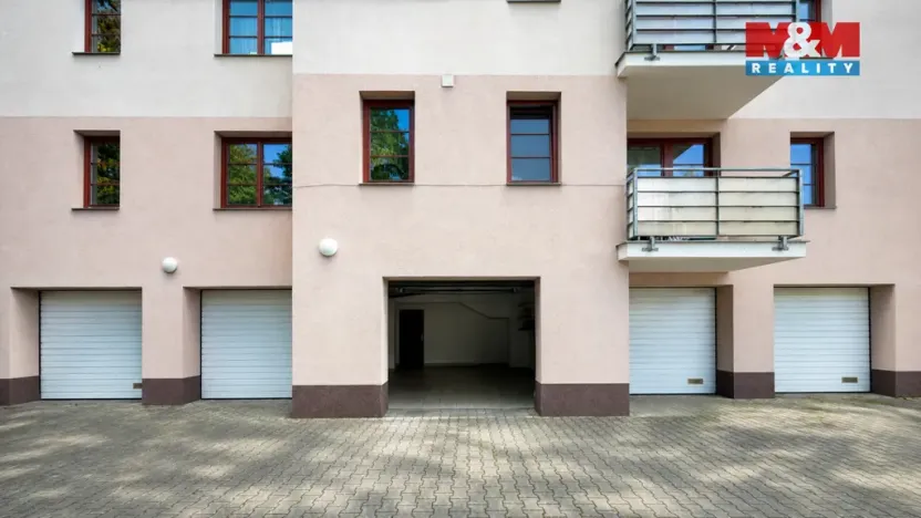 Pronájem garáže, Mariánské Lázně, Křižíkova, 28 m2