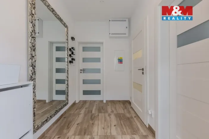 Prodej rodinného domu, Milovice - Mladá, Lipová, 99 m2
