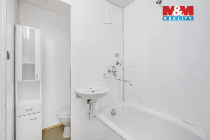 Prodej bytu 1+1, Teplice - Řetenice, Bratislavská, 43 m2
