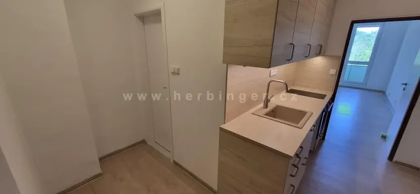 Pronájem bytu 1+kk, Otrokovice, Školní, 33 m2