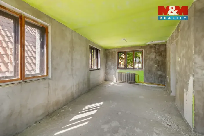 Prodej rodinného domu, Rynholec, nám. 1. máje, 363 m2