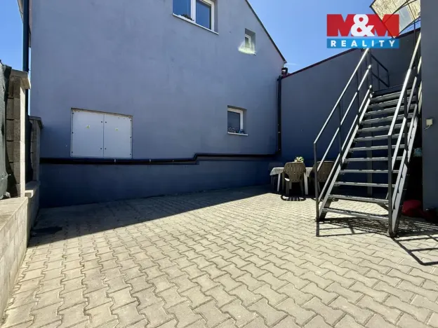 Pronájem bytu 1+kk, Kladno - Kročehlavy, Kozinova, 22 m2