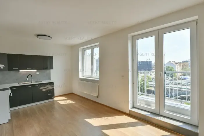 Pronájem bytu 1+kk, Praha - Holešovice, V závětří, 41 m2
