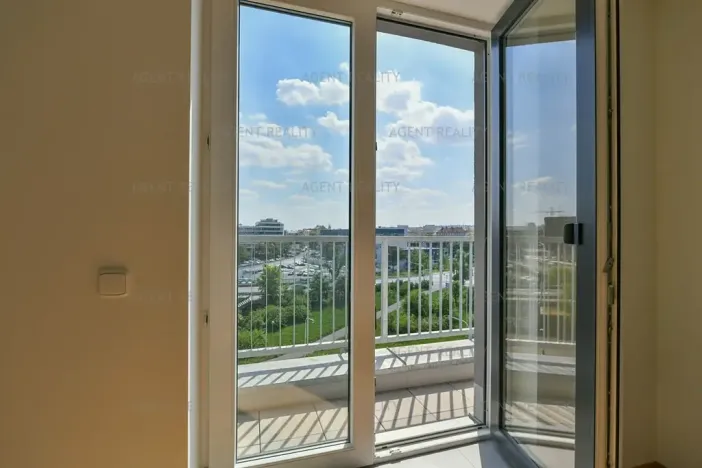 Pronájem bytu 1+kk, Praha - Holešovice, V závětří, 41 m2