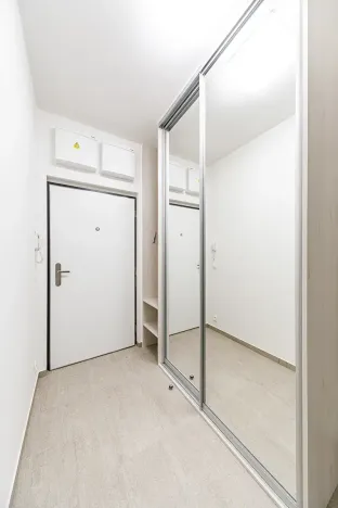 Pronájem bytu 2+kk, Praha - Hloubětín, Waltariho, 55 m2