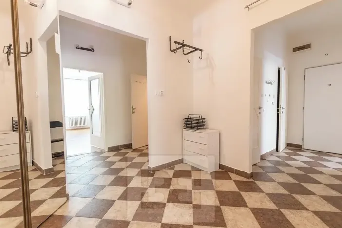 Pronájem bytu 2+1, Praha - Žižkov, Hartigova, 80 m2