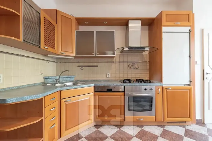Pronájem bytu 2+1, Praha - Žižkov, Hartigova, 80 m2