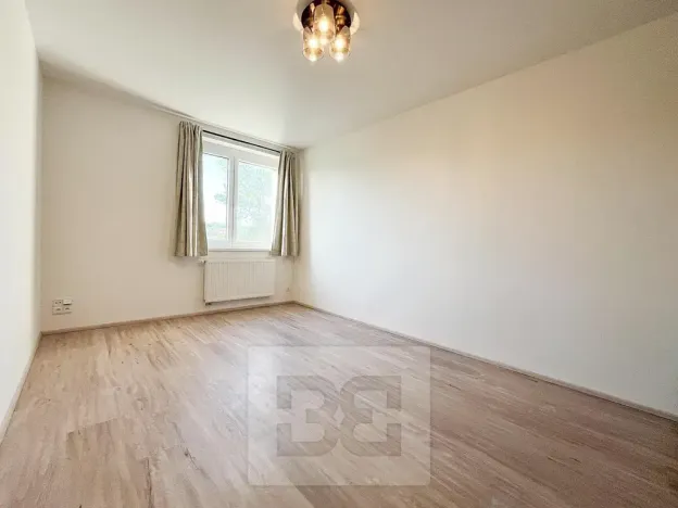 Pronájem bytu 2+kk, Praha - Vysočany, Pod Harfou, 56 m2