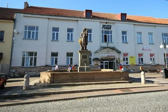 Pronájem kanceláře, Rosice, Palackého nám., 28 m2