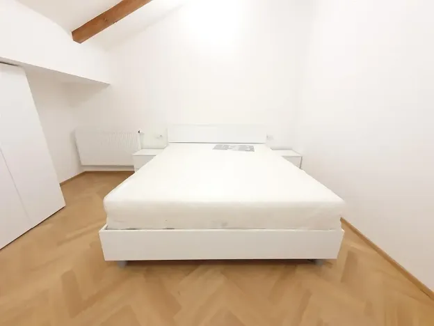 Pronájem bytu 3+kk, Praha - Nusle, náměstí Bratří Synků, 76 m2