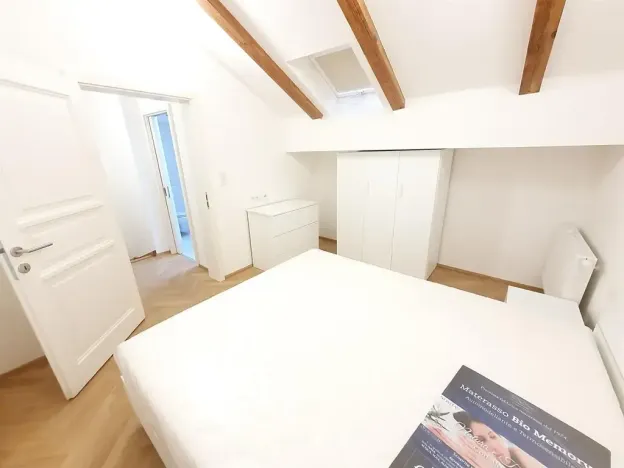 Pronájem bytu 3+kk, Praha - Nusle, náměstí Bratří Synků, 76 m2