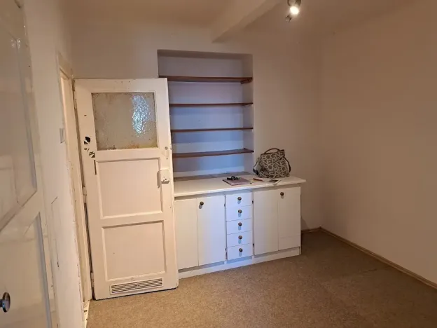 Pronájem bytu 1+kk, Praha - Bubeneč, 30 m2