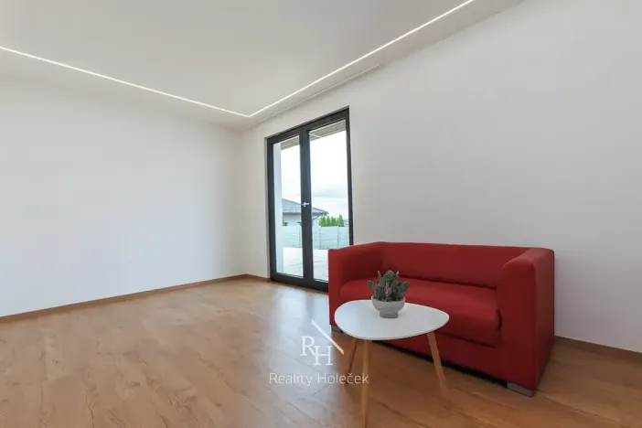 Prodej rodinného domu, Svinaře, Větrná, 156 m2