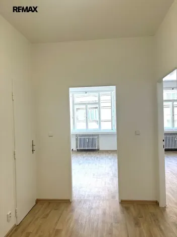 Pronájem bytu 1+1, Praha - Libeň, Pivovarnická, 55 m2